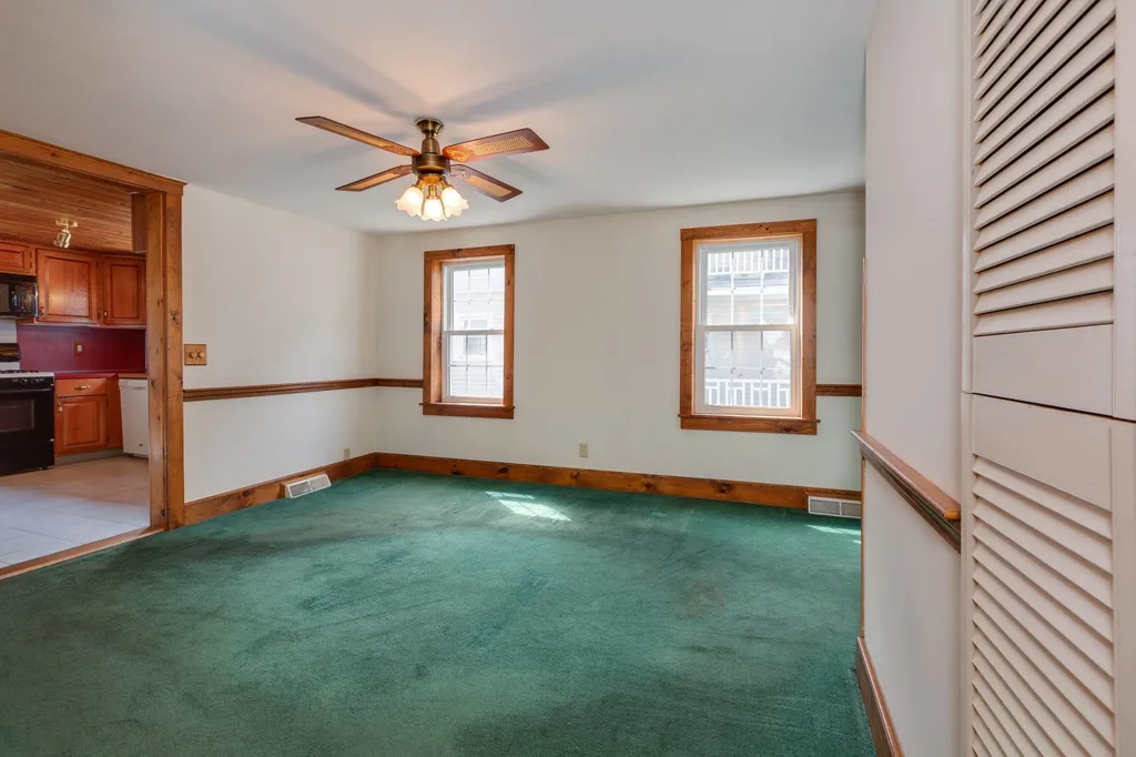 29 Manchester Street Nashua NH 03064