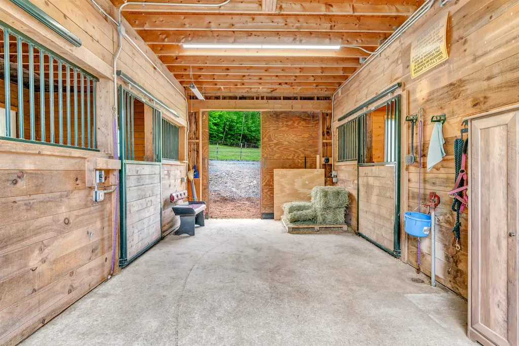 187 Hartland Hill Road Hartland VT 05091