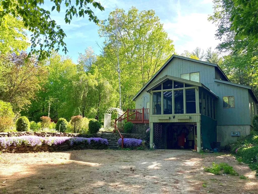242 North Road Deerfield NH 03037