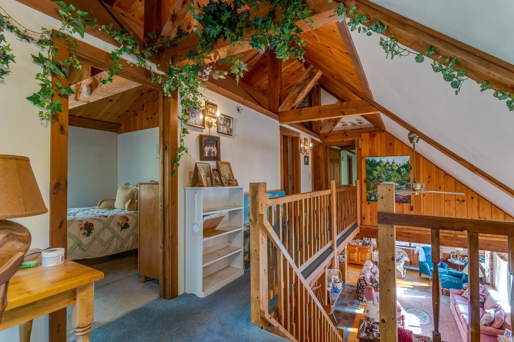 242 North Road Deerfield NH 03037