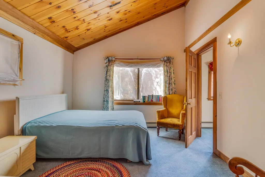 242 North Road Deerfield NH 03037