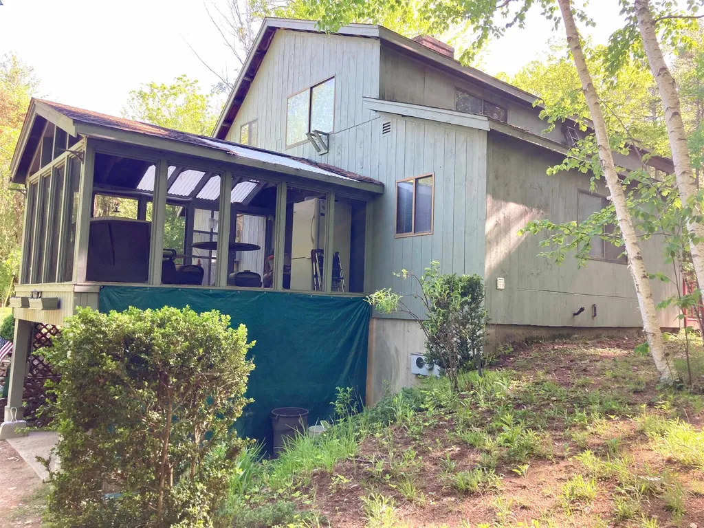242 North Road Deerfield NH 03037
