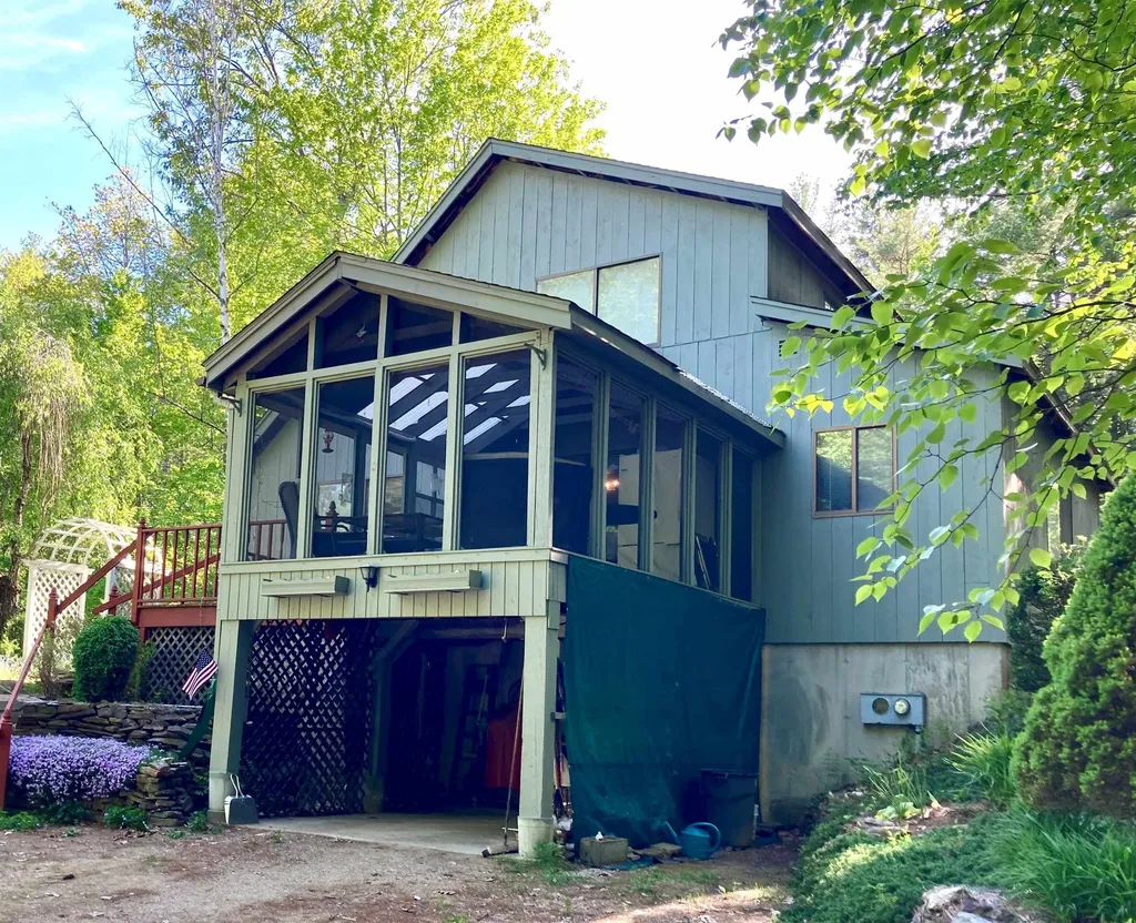 242 North Road Deerfield NH 03037