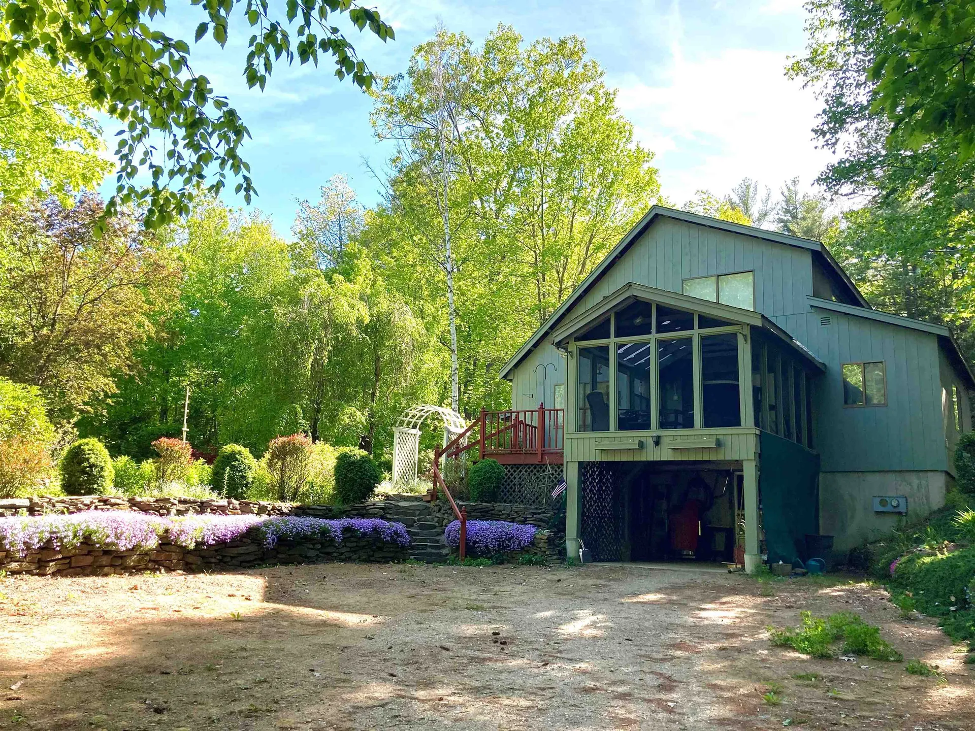 242 North Road Deerfield NH 03037