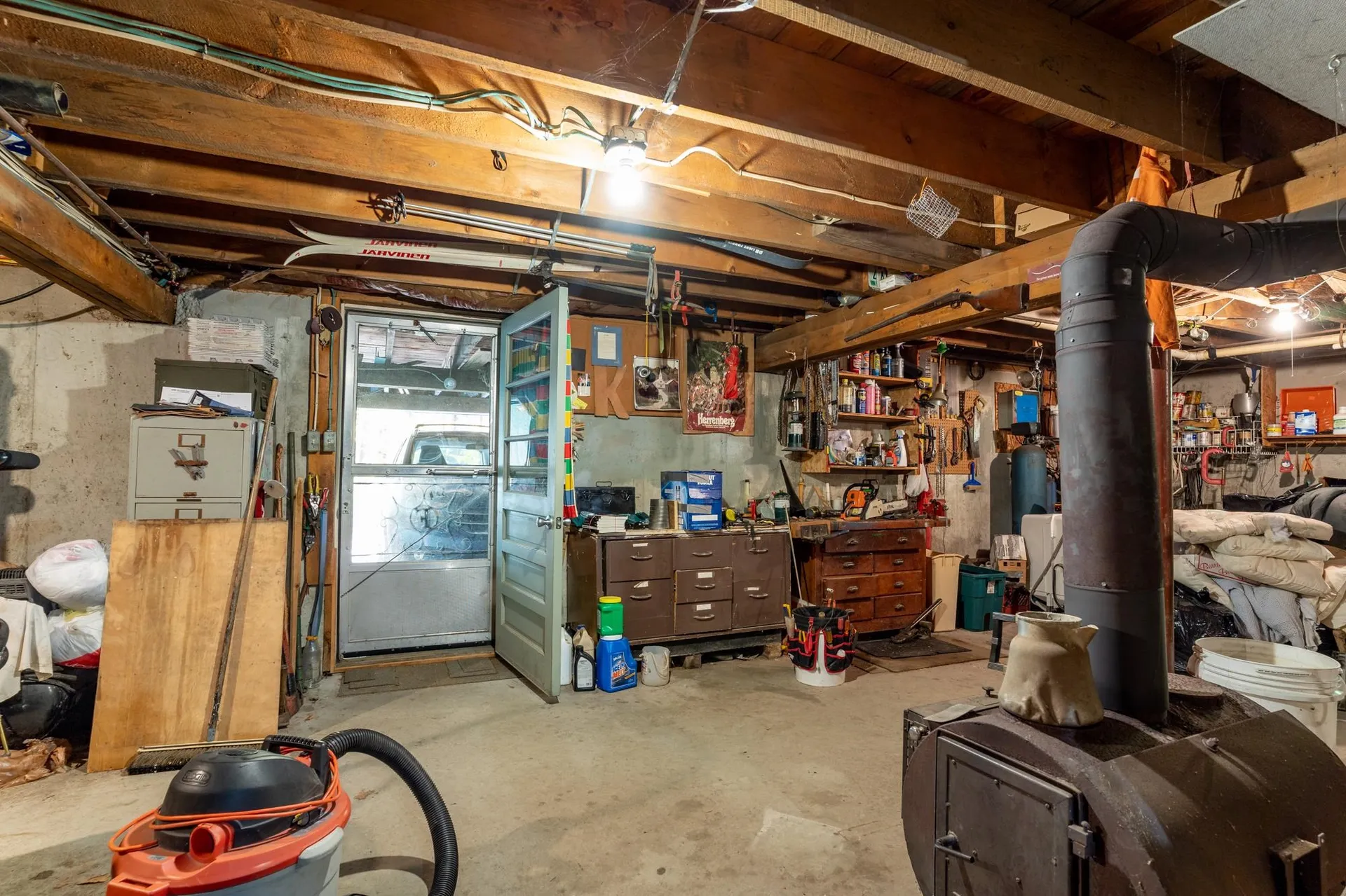 242 North Road Deerfield NH 03037