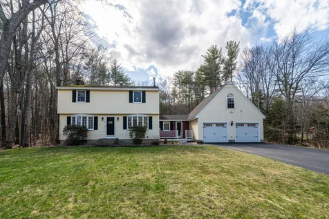 14 Forest Drive Bedford NH 03110