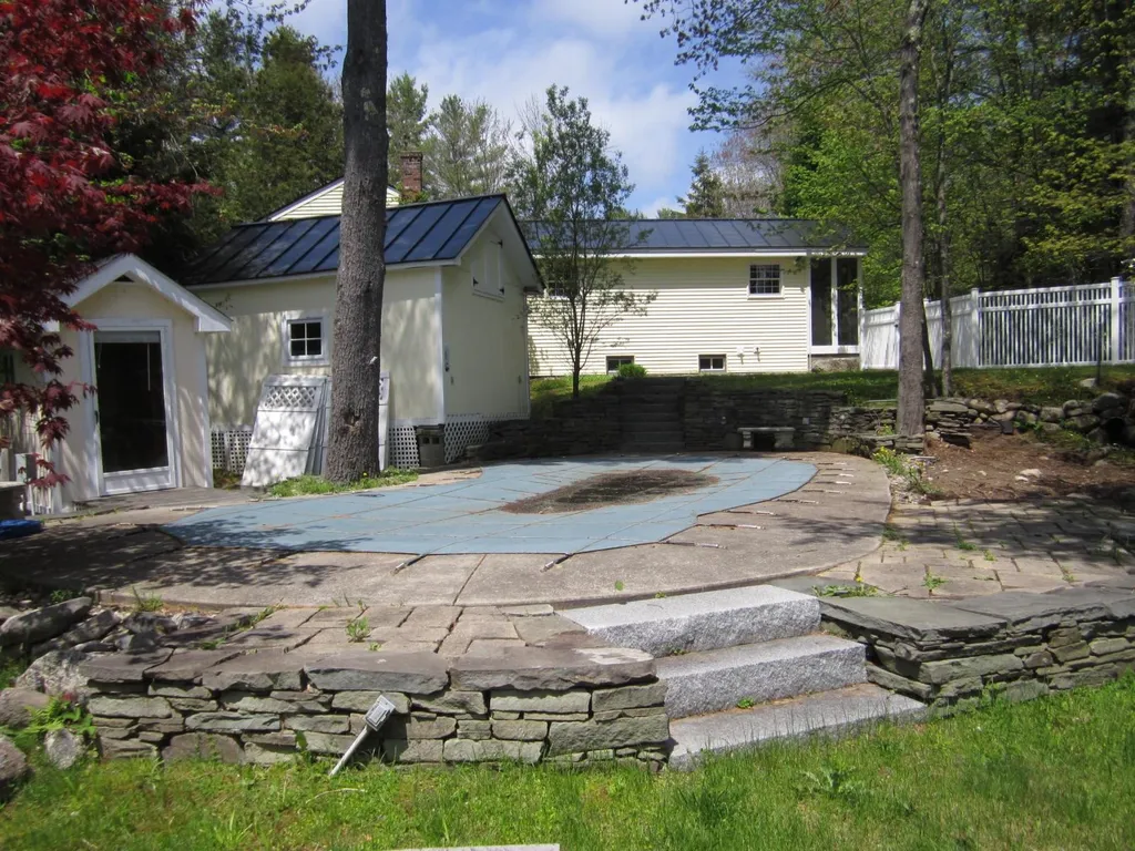21 Quail Run New London NH 03257