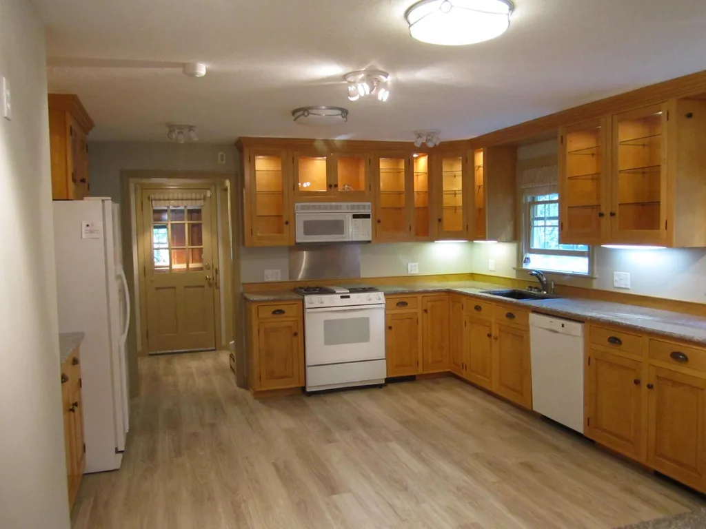21 Quail Run New London NH 03257