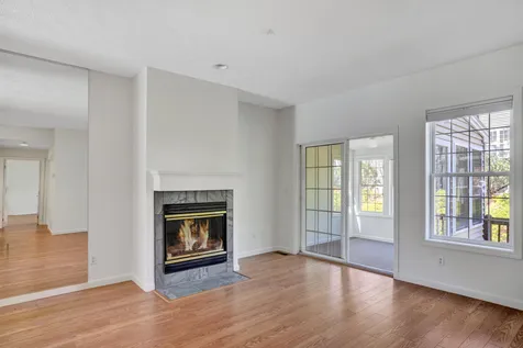 8 Rose Lane Bedford NH 03110