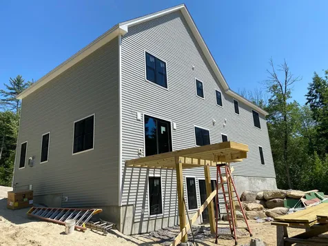 633 Ray Road Henniker NH 03242