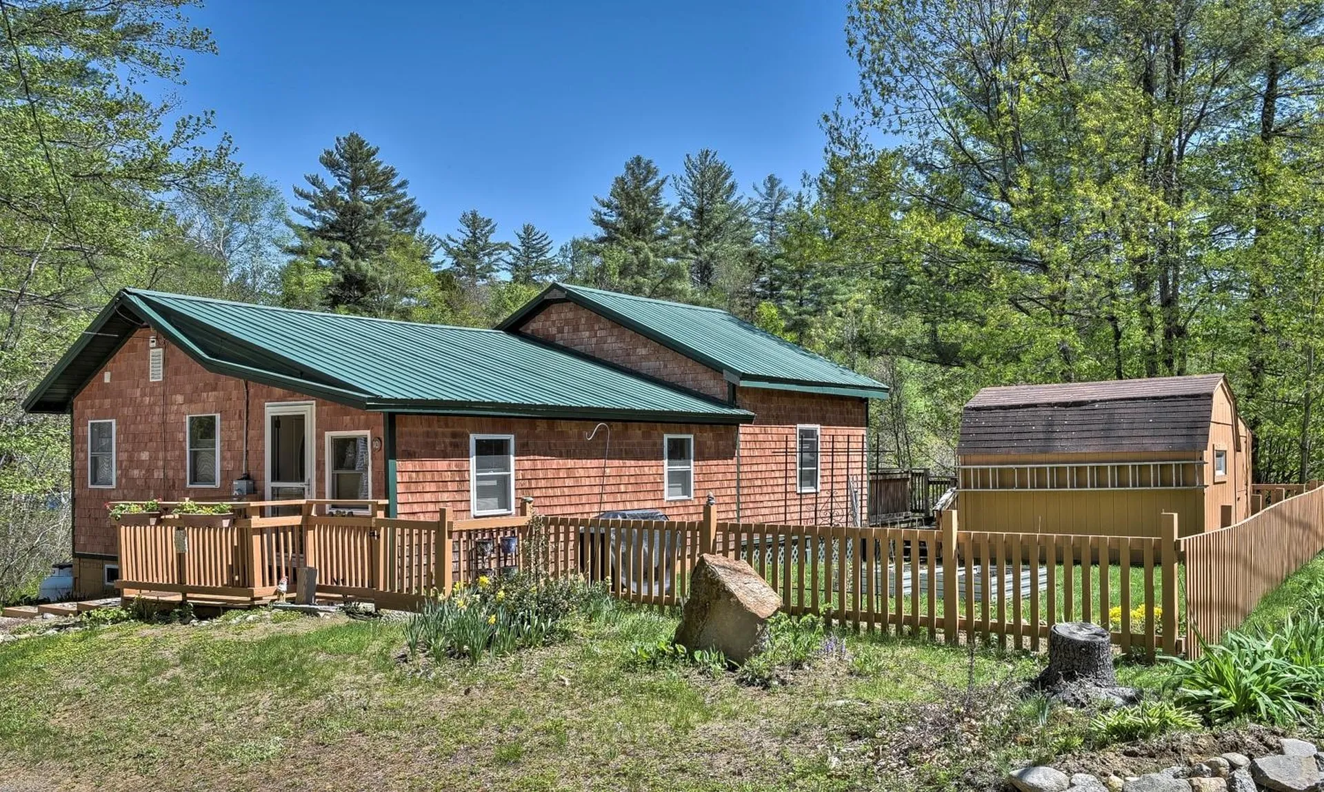 10 Murdough Road Stoddard NH 03464