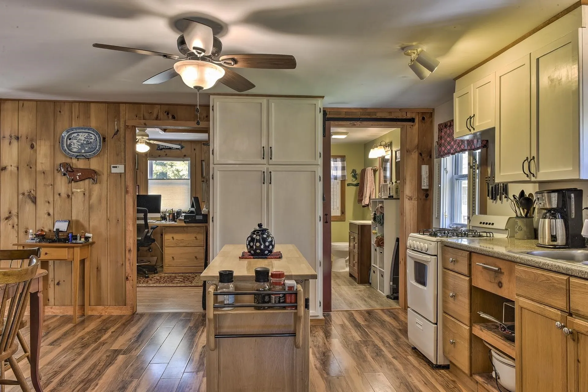 10 Murdough Road Stoddard NH 03464