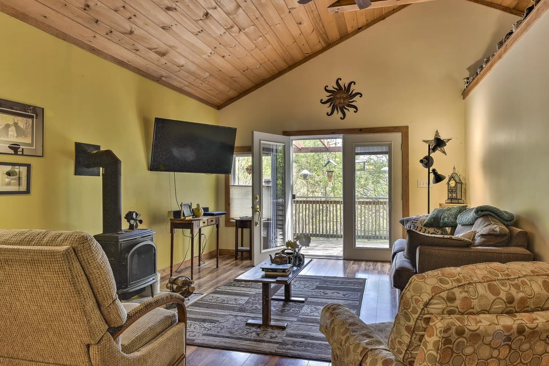 10 Murdough Road Stoddard NH 03464