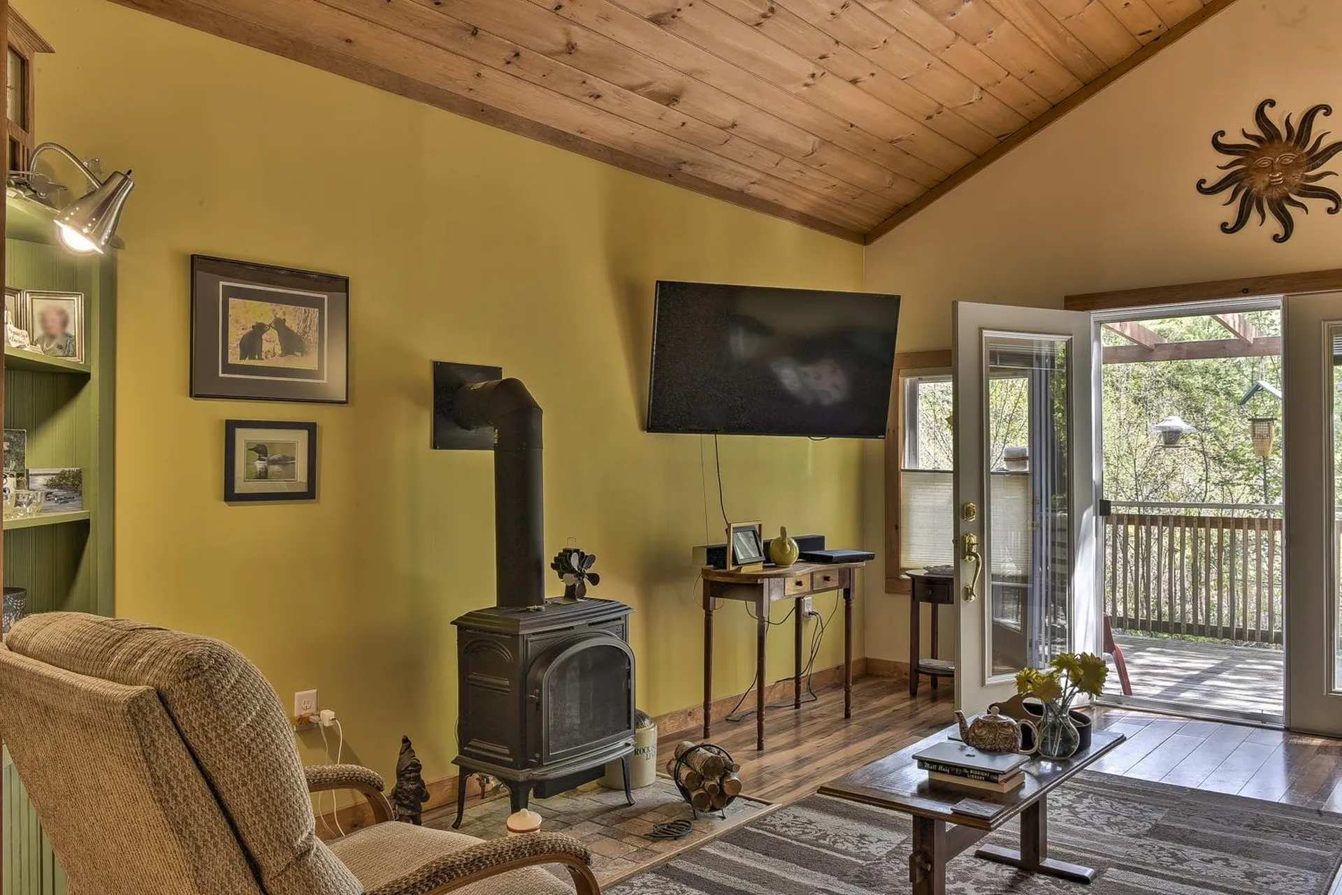 10 Murdough Road Stoddard NH 03464