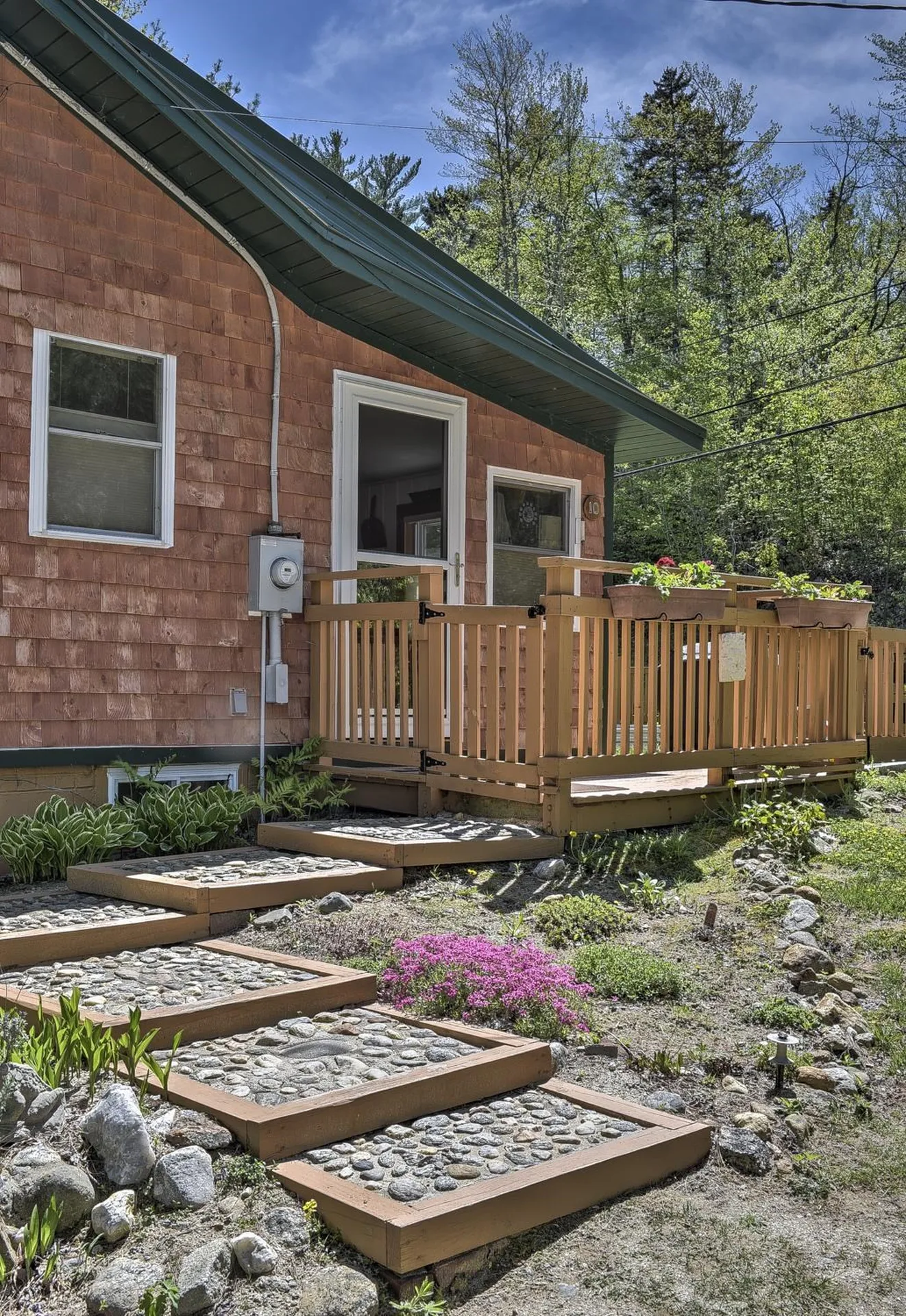 10 Murdough Road Stoddard NH 03464