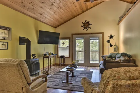 10 Murdough Road Stoddard NH 03464
