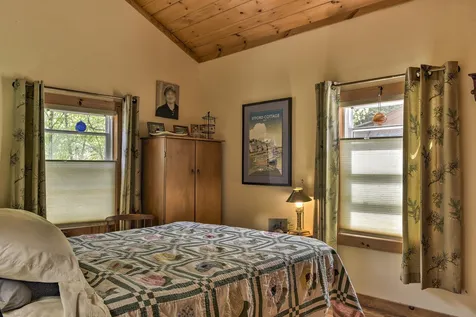 10 Murdough Road Stoddard NH 03464