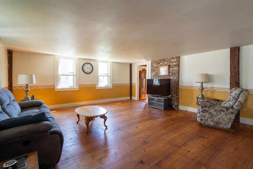 257 Dustin Tavern Road Weare NH 03281