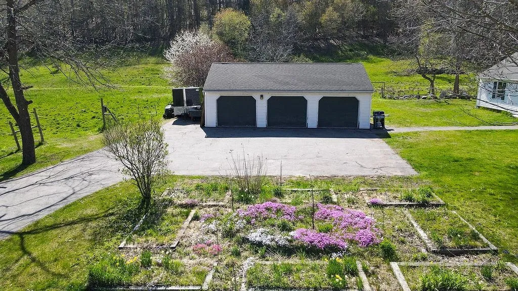 257 Dustin Tavern Road Weare NH 03281
