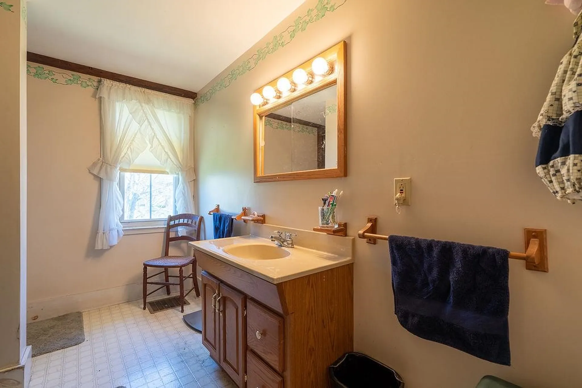 257 Dustin Tavern Road Weare NH 03281