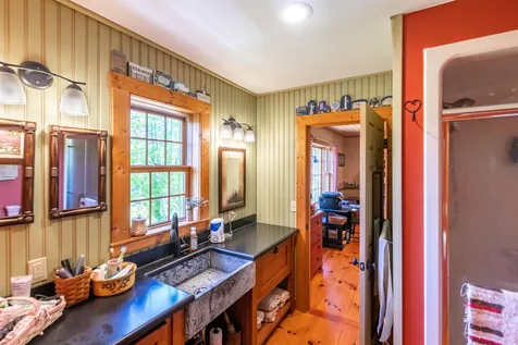 1017 Monroe Road Bath NH 03740