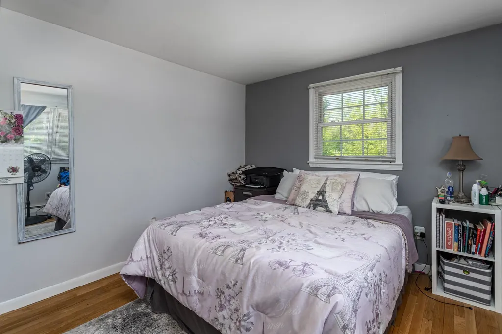 2-4 Rayes Drive Hudson NH 03051