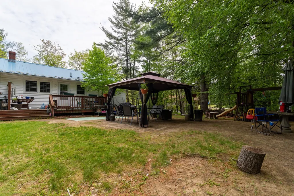 2-4 Rayes Drive Hudson NH 03051