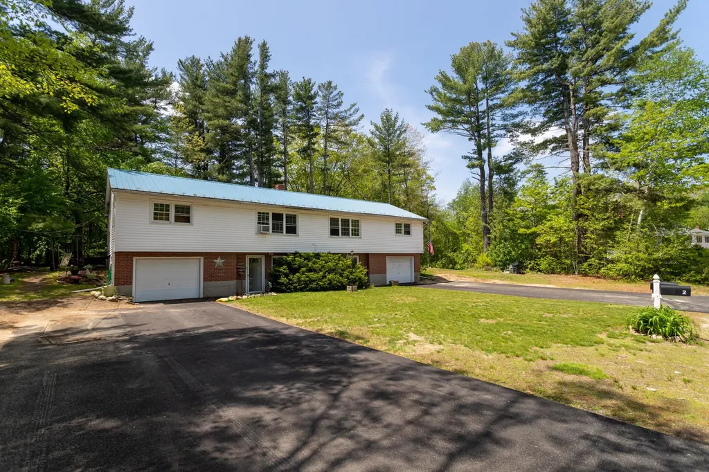 2-4 Rayes Drive Hudson NH 03051