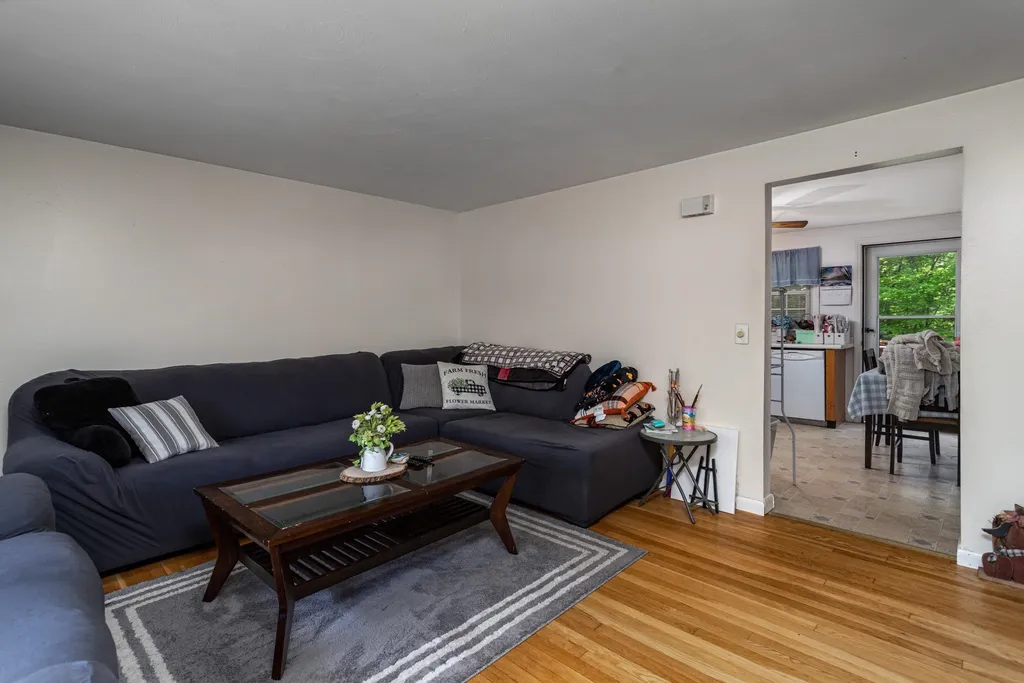 2-4 Rayes Drive Hudson NH 03051