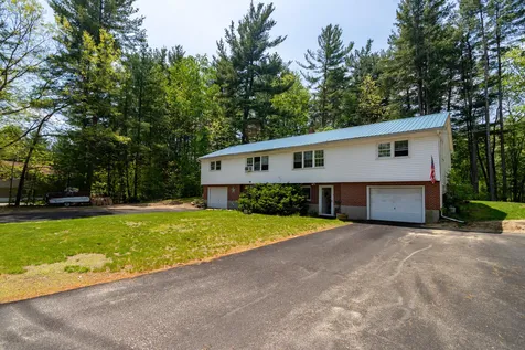 2-4 Rayes Drive Hudson NH 03051