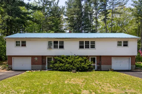 2-4 Rayes Drive Hudson NH 03051