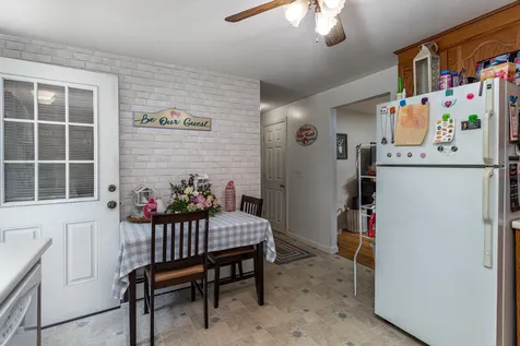 2-4 Rayes Drive Hudson NH 03051