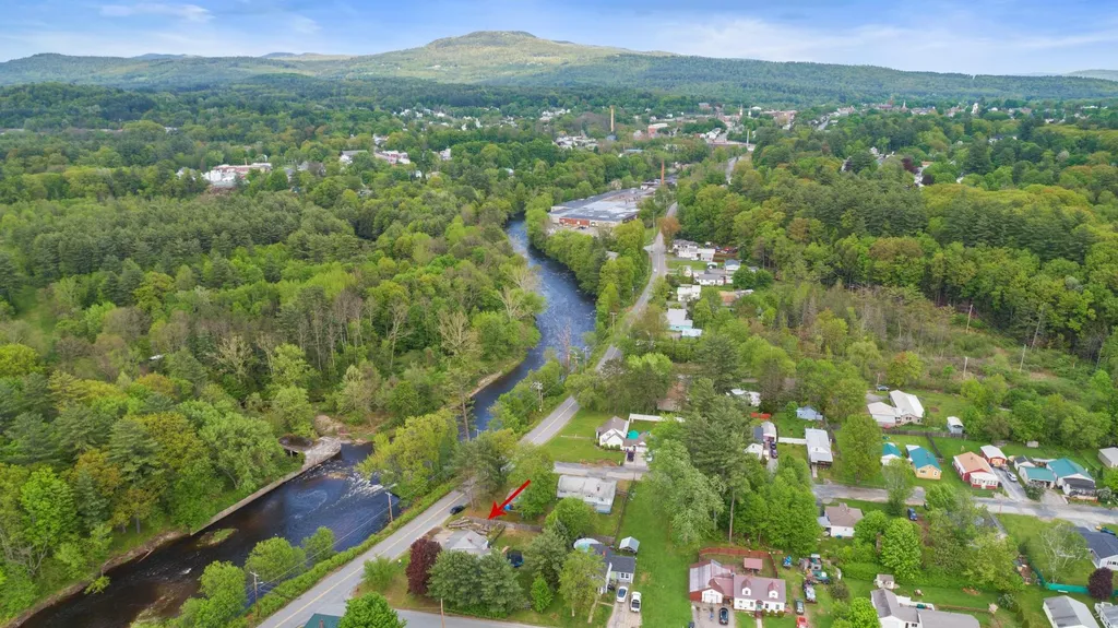 296 Sullivan Street Claremont NH 03743