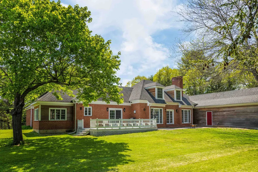 259 Newmarket Road Durham NH 03824