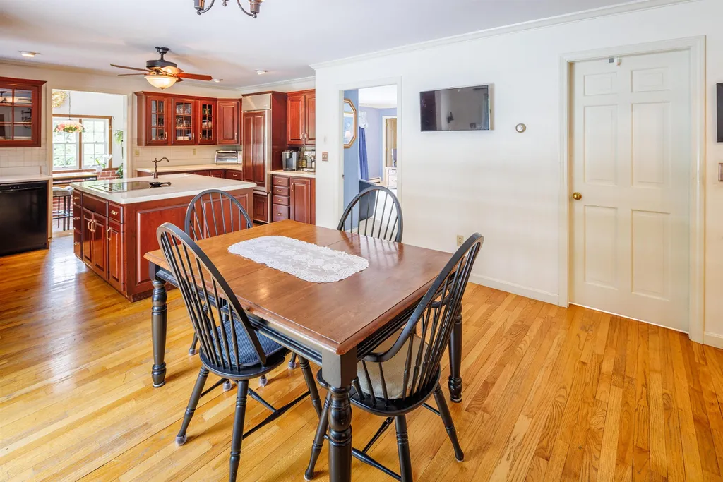 259 Newmarket Road Durham NH 03824