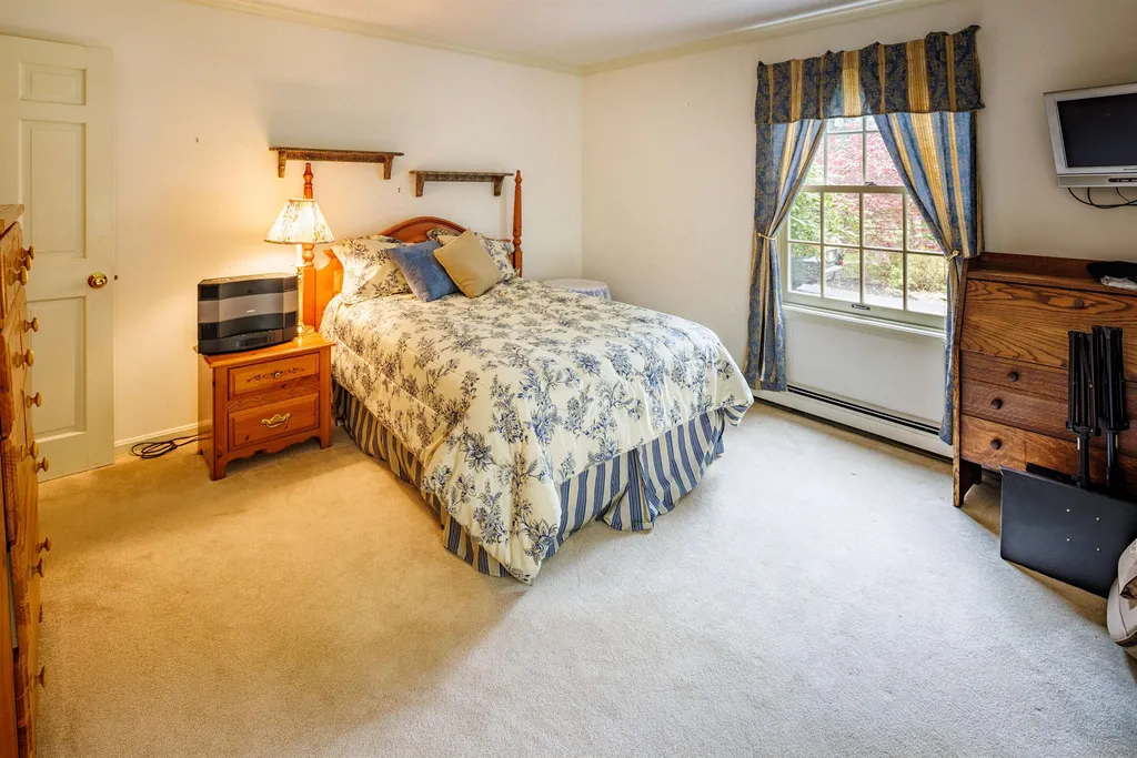 259 Newmarket Road Durham NH 03824