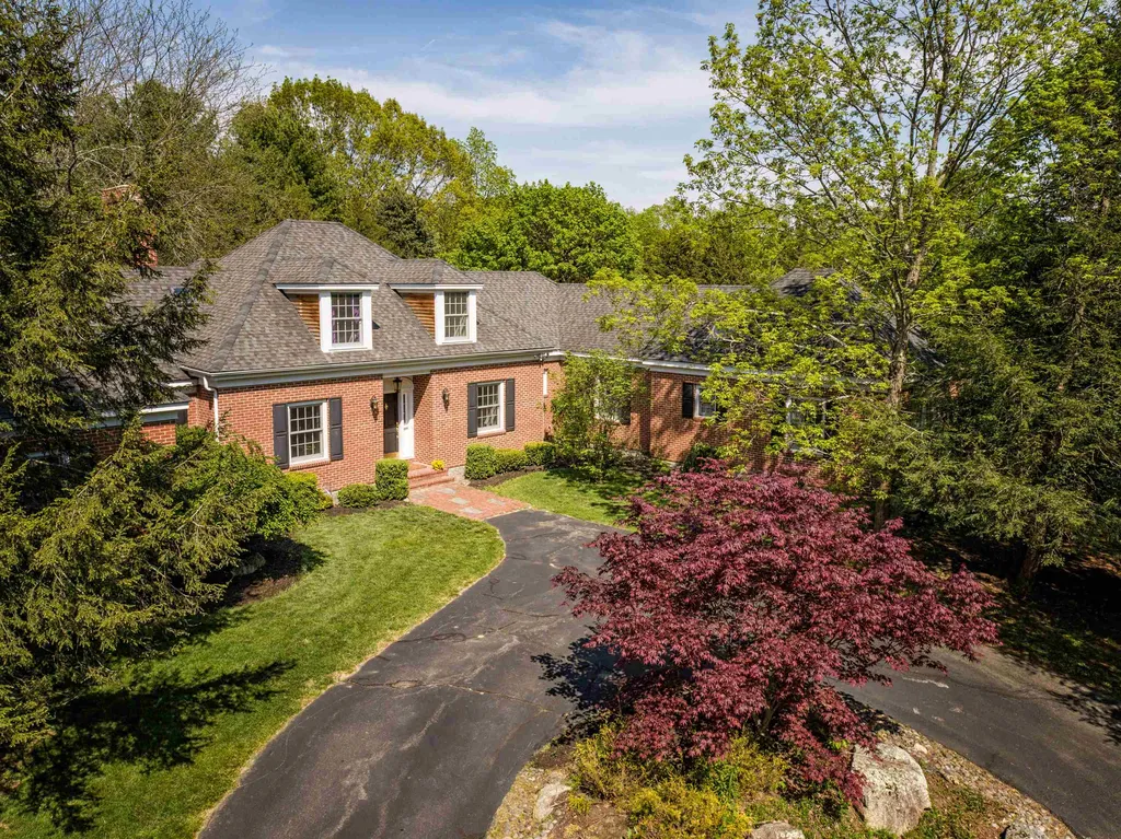 259 Newmarket Road Durham NH 03824