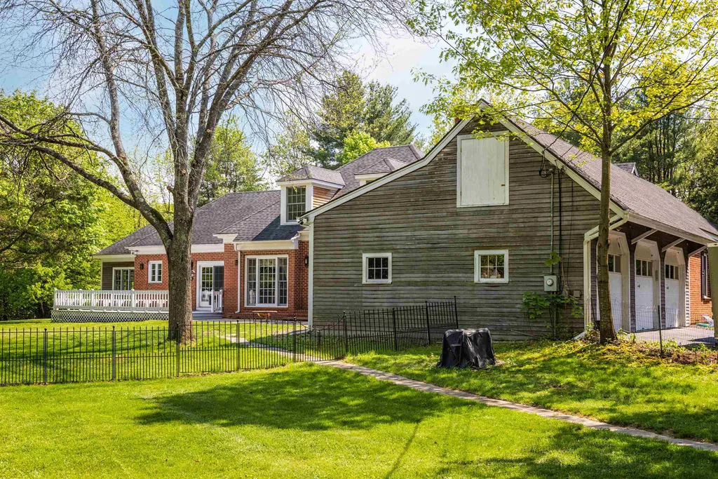 259 Newmarket Road Durham NH 03824