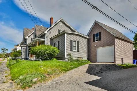 300 Walnut Street Manchester NH 03104