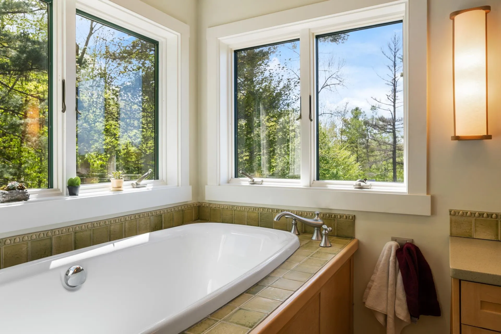 161 Smith Pond Road Enfield NH 03748
