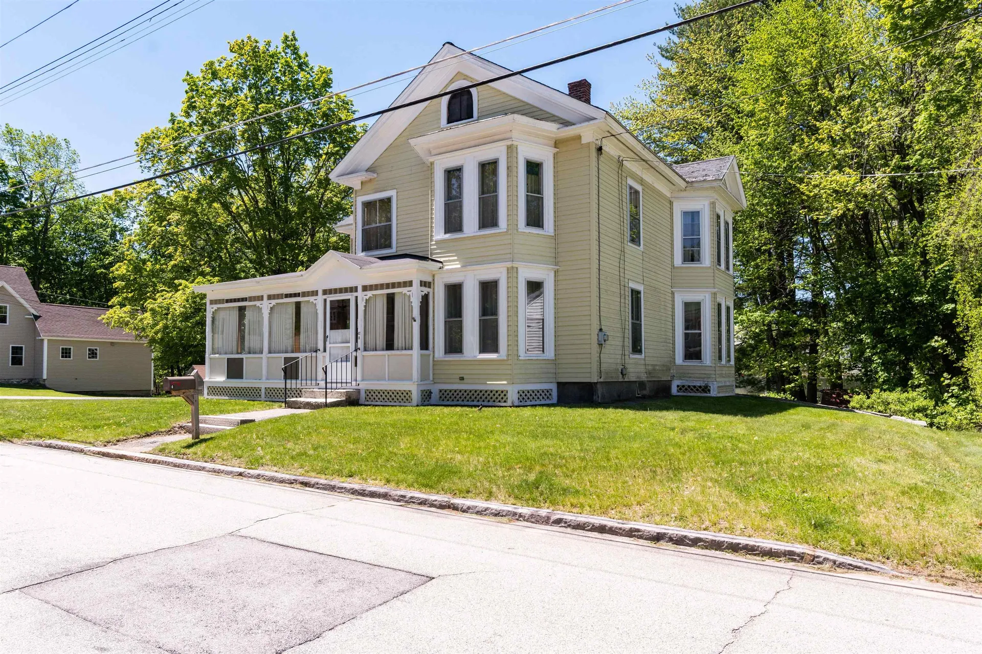 47 Oak Street Milford NH 03055