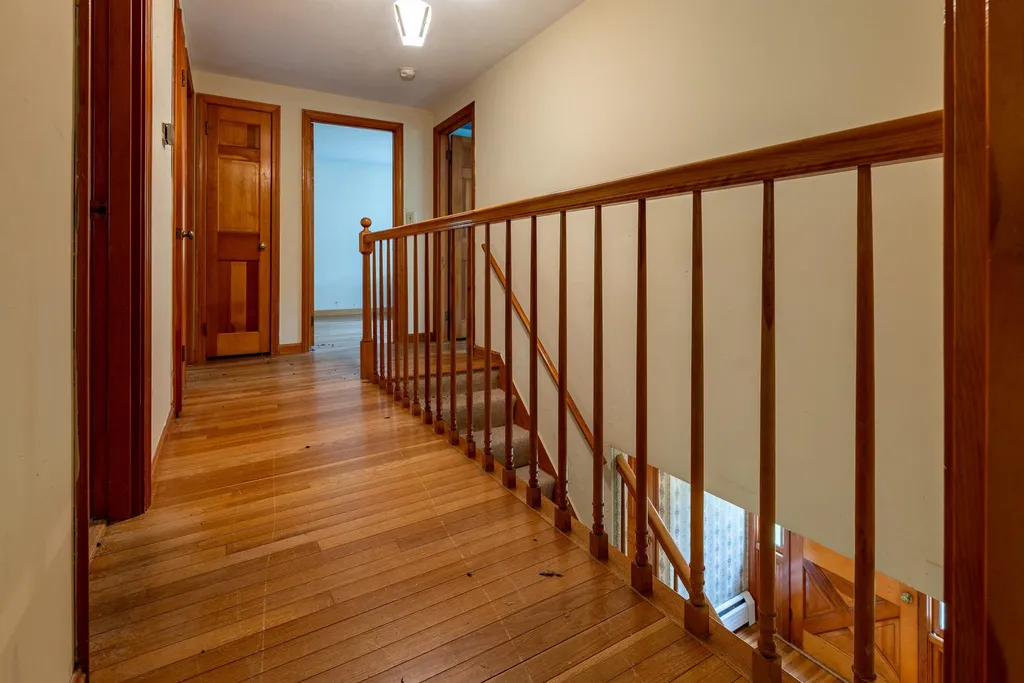 8 Ledge Road Hanover NH 03755