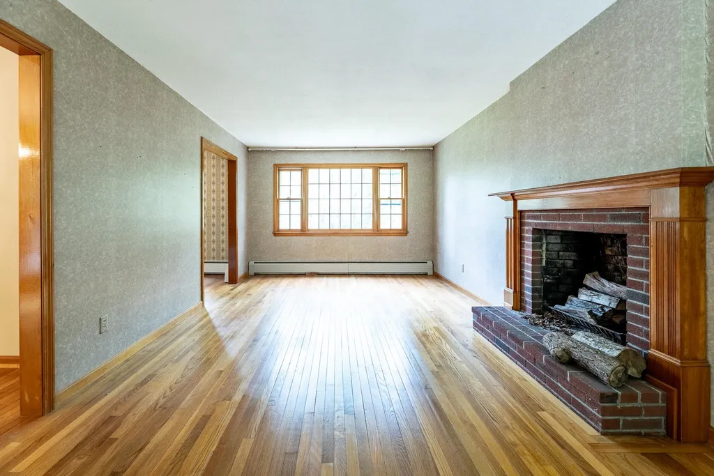 8 Ledge Road Hanover NH 03755