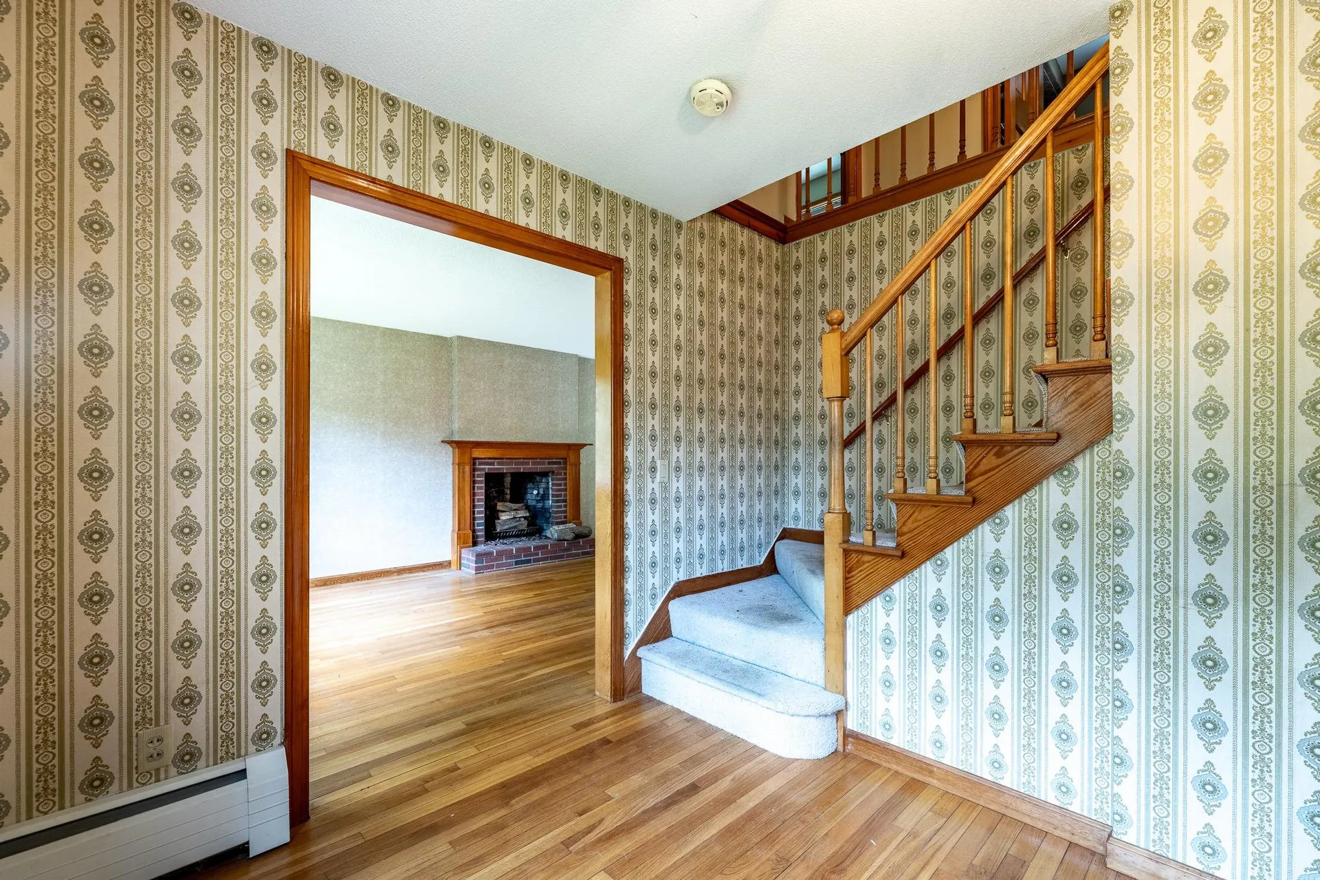 8 Ledge Road Hanover NH 03755