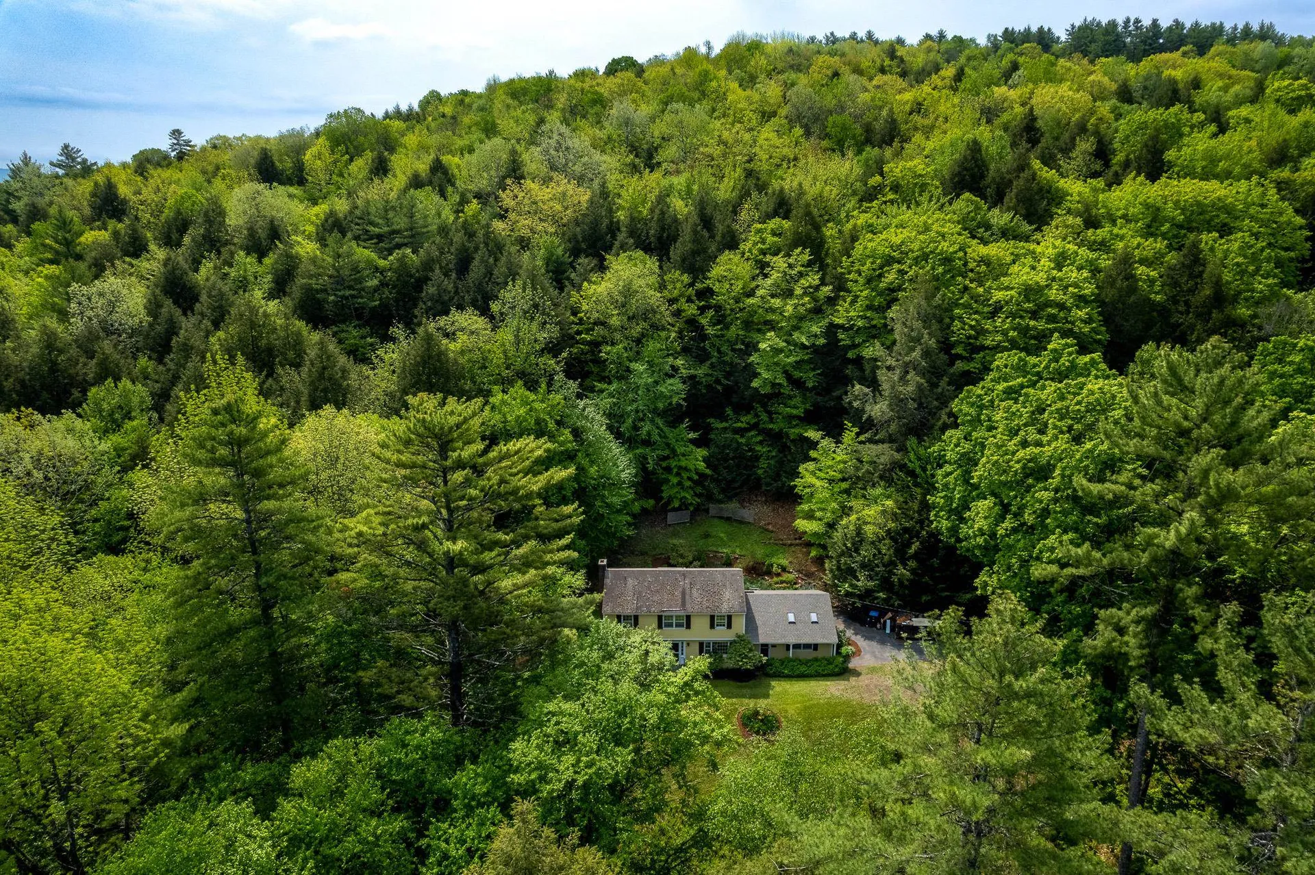 8 Ledge Road Hanover NH 03755