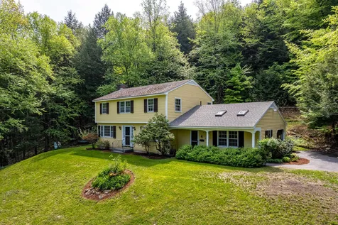 8 Ledge Road Hanover NH 03755