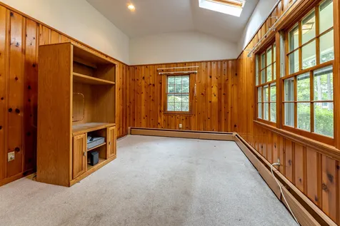 8 Ledge Road Hanover NH 03755
