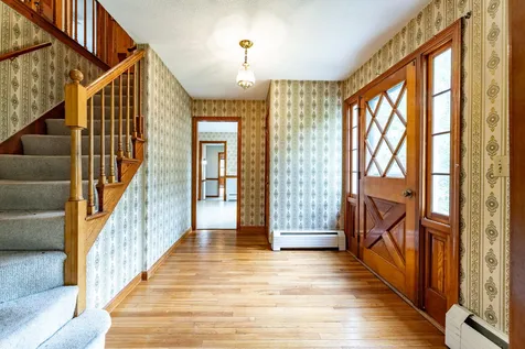 8 Ledge Road Hanover NH 03755