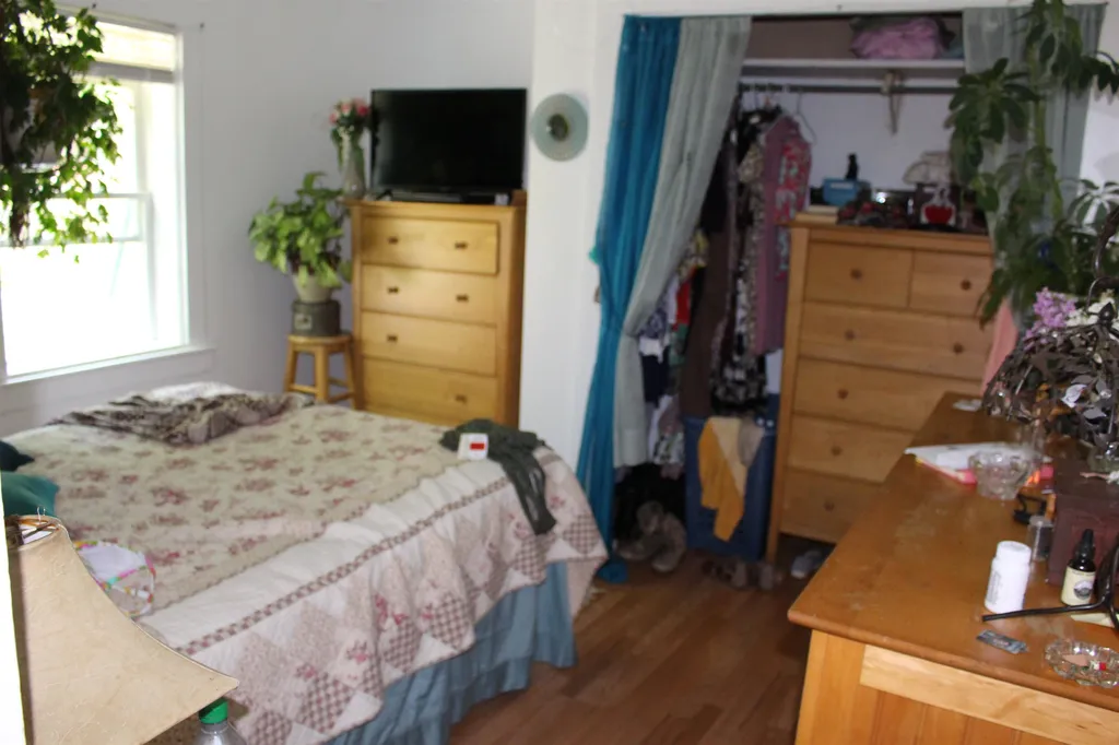 211 North Street Claremont NH 03743