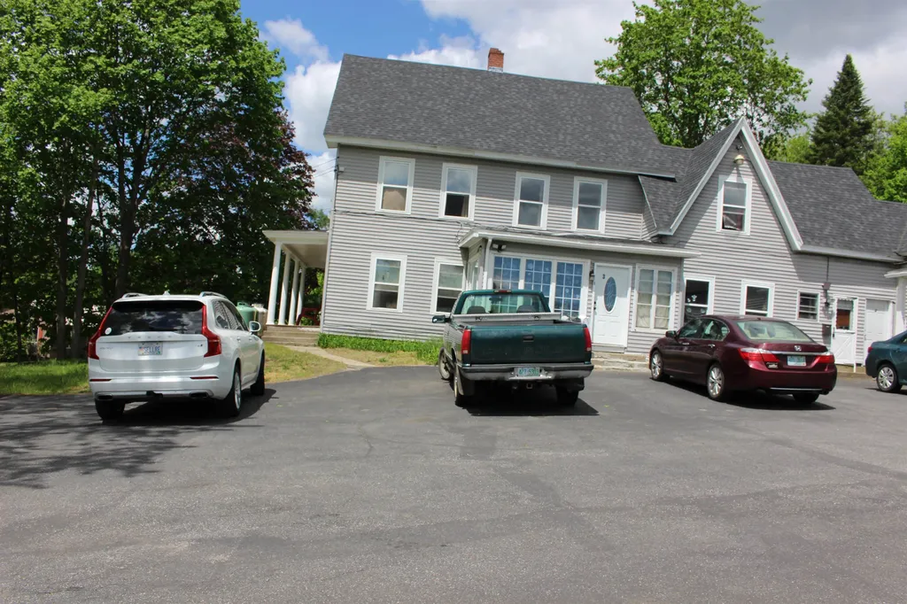 211 North Street Claremont NH 03743